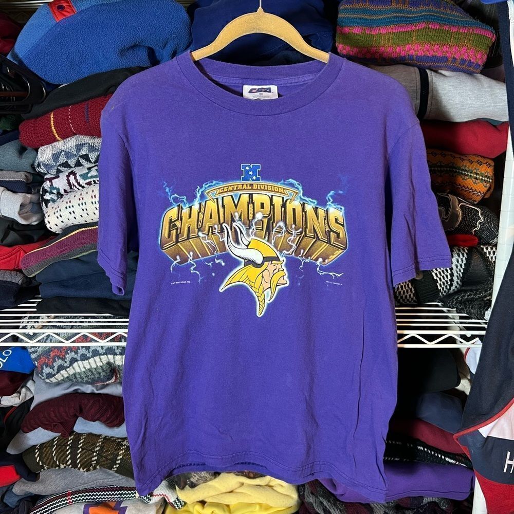 Vintage Minnesota Vikings Shirt